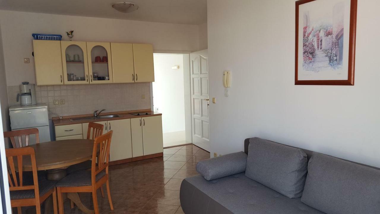 Zagi Apartment Povljana Luaran gambar